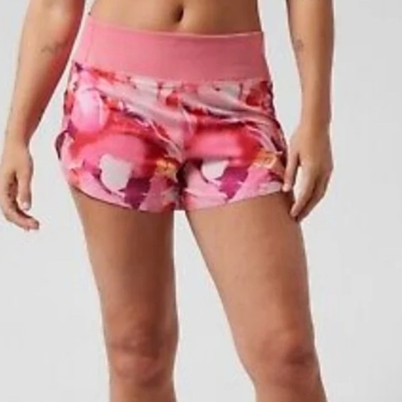 Athleta Run With It 3.5” Shorts Women’s | Painted Energy Pink Running Activewear - Picture 1 of 7